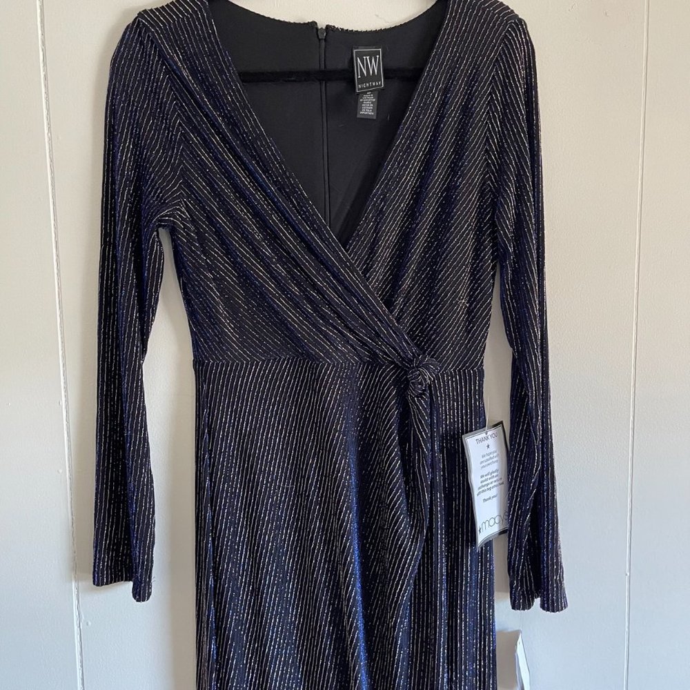 NIGHTWAY Women's Navy Blue and Gold Long-Sleeved Maxi Gown